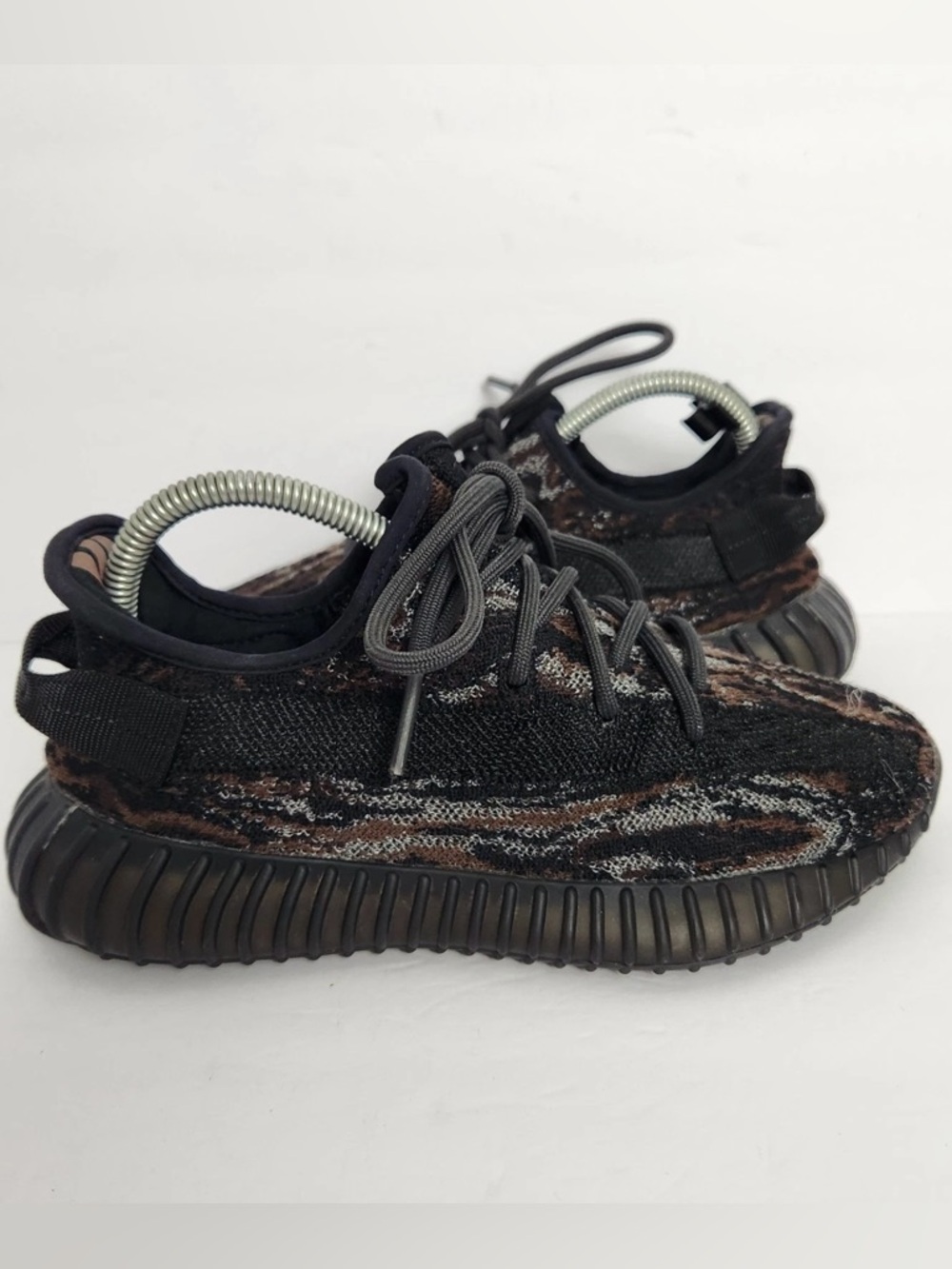 adidas Yeezy Boost 350 V2 MX Rock Mens Size 6 Black Low Sneakers 2021 GW3774